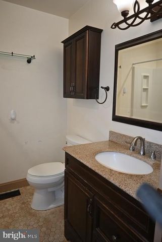 137 SUNNYSIDE LN, Perkasie, PA 18944