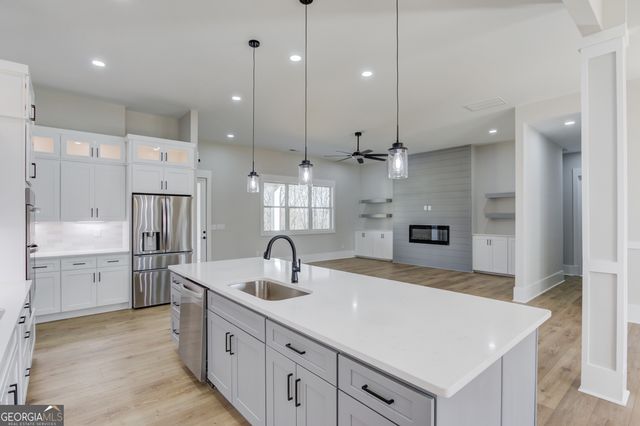 30 River Overlook Way, Jefferson, GA 30549