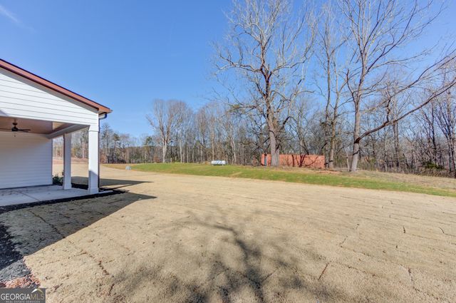 30 River Overlook Way, Jefferson, GA 30549