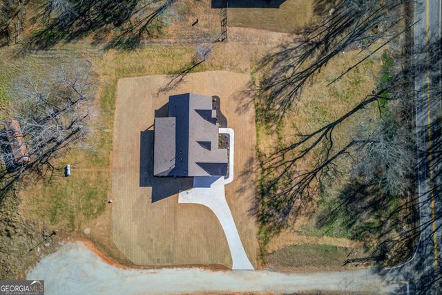 30 River Overlook Way, Jefferson, GA 30549