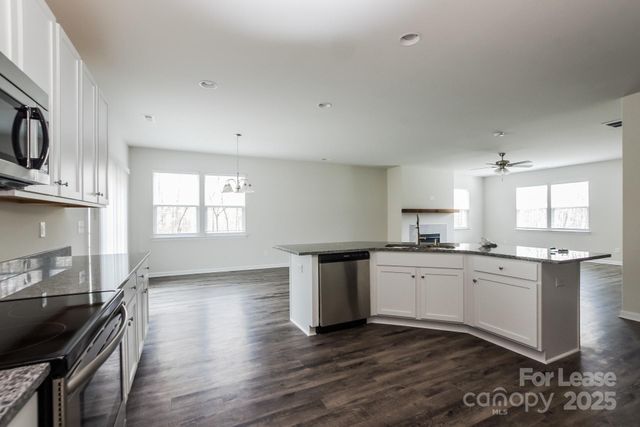 3329 Osceola Lane, Charlotte, NC 28269