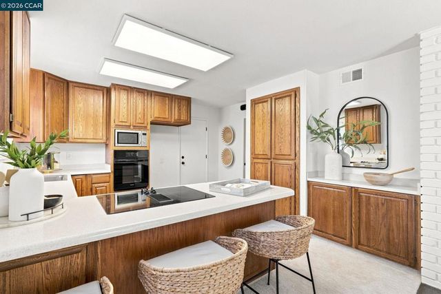 4620 Regina Ln, Concord, CA 94521