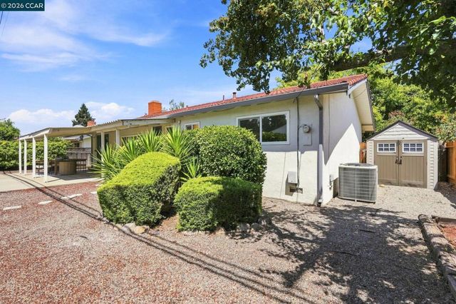 4620 Regina Ln, Concord, CA 94521
