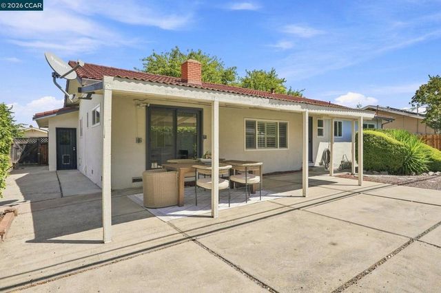 4620 Regina Ln, Concord, CA 94521