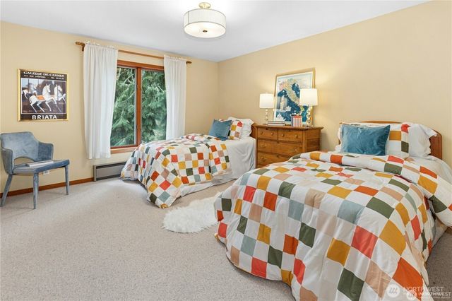 10235 Battle Point Drive NE, Bainbridge Island, WA 98110