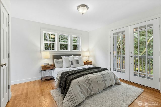 10235 Battle Point Drive NE, Bainbridge Island, WA 98110