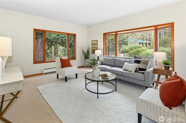 10235 Battle Point Drive NE, Bainbridge Island, WA 98110