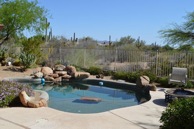 9255 E BROKEN ARROW Drive, Scottsdale, AZ 85262