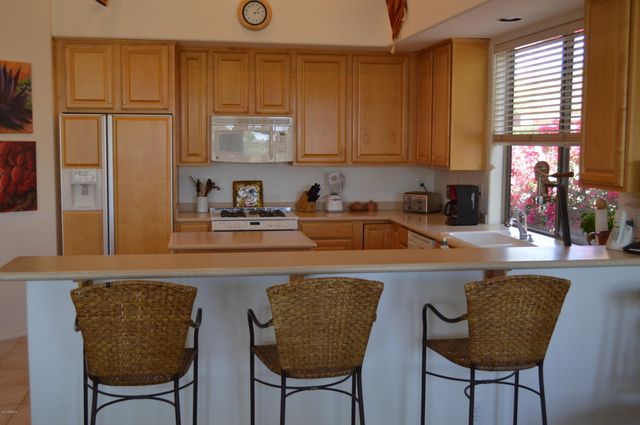 9255 E BROKEN ARROW Drive, Scottsdale, AZ 85262