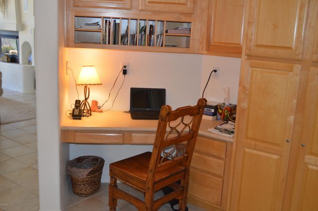 9255 E BROKEN ARROW Drive, Scottsdale, AZ 85262