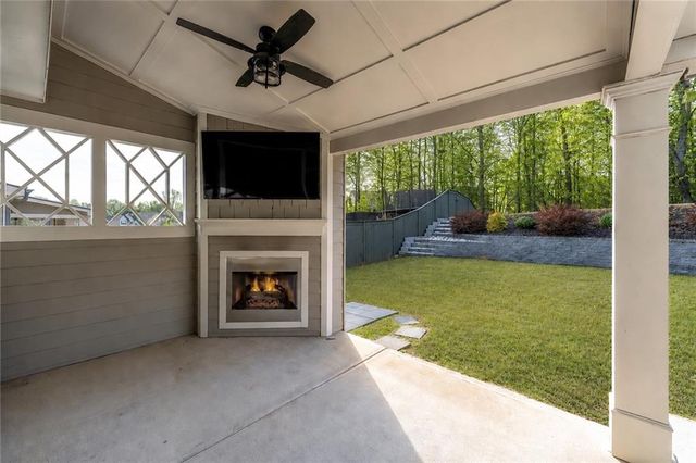 3244 Hawthorne Path, Braselton, GA 30517