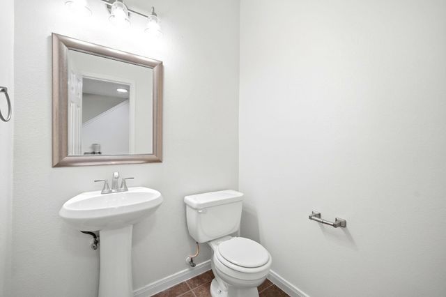 8306 Littlehip Hawthorn Drive, Baytown, TX 77523