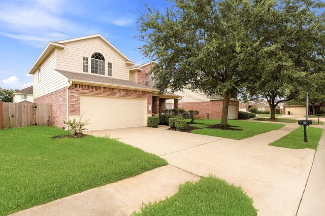 8306 Littlehip Hawthorn Drive, Baytown, TX 77523