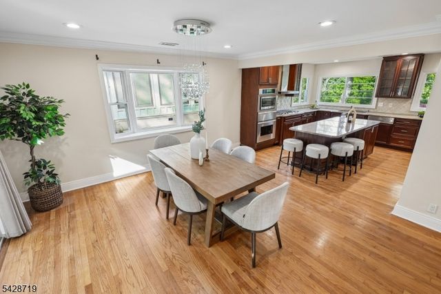 355 Wyoming Ave, Millburn Twp., NJ 07041
