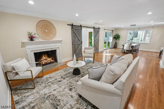 355 Wyoming Ave, Millburn Twp., NJ 07041