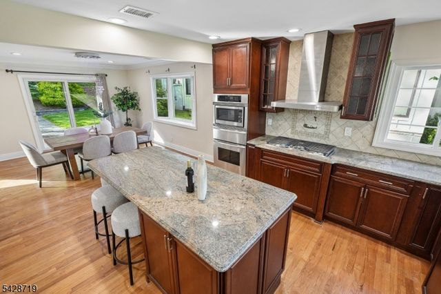 355 Wyoming Ave, Millburn Twp., NJ 07041