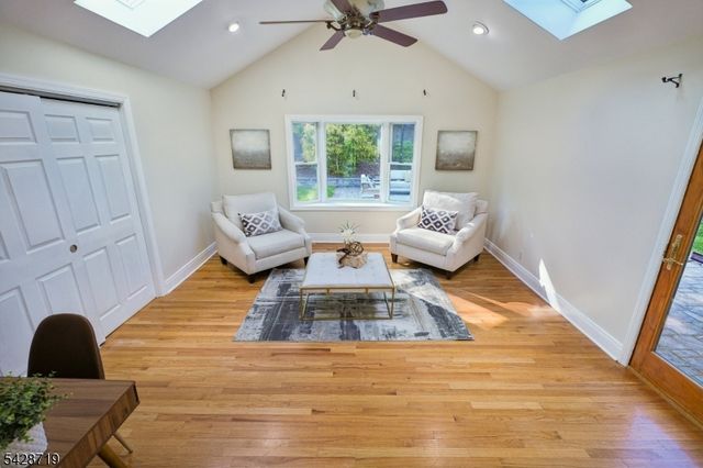 355 Wyoming Ave, Millburn Twp., NJ 07041