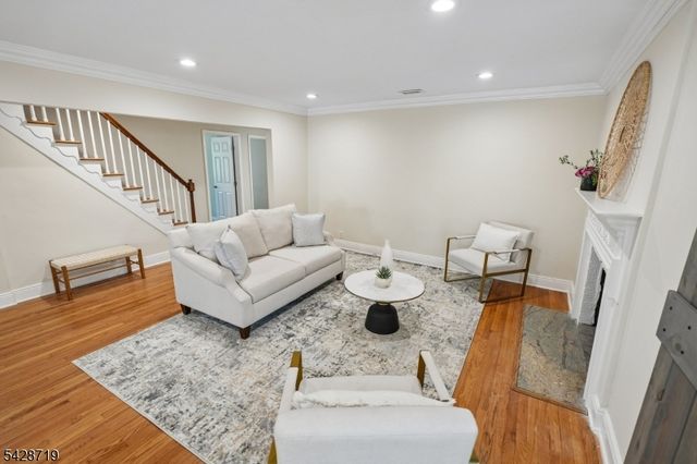 355 Wyoming Ave, Millburn Twp., NJ 07041