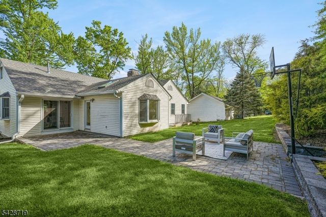 355 Wyoming Ave, Millburn Twp., NJ 07041