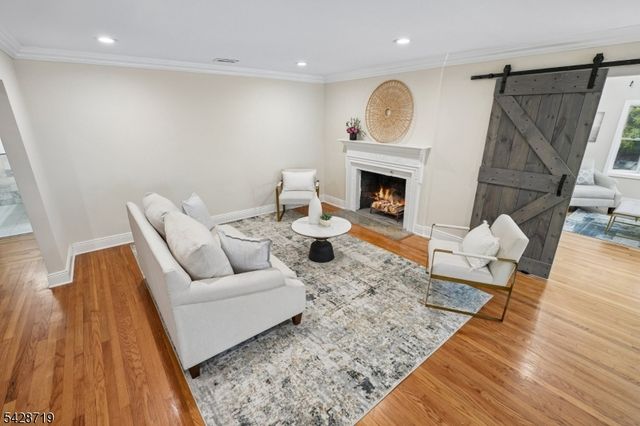 355 Wyoming Ave, Millburn Twp., NJ 07041