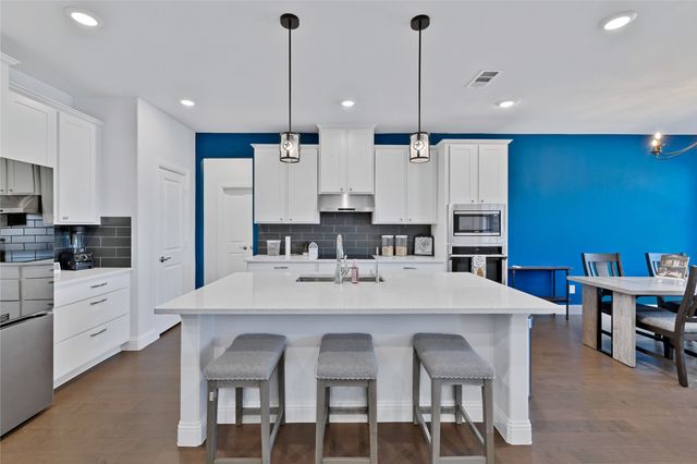 137 Gardenia Drive, Azle, TX 76020