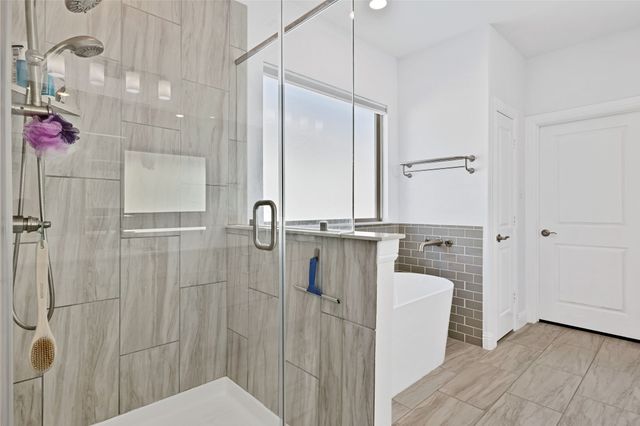 137 Gardenia Drive, Azle, TX 76020