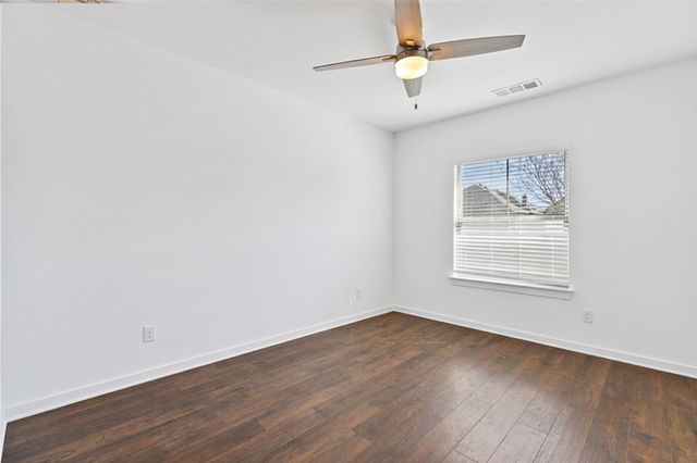 137 Gardenia Drive, Azle, TX 76020