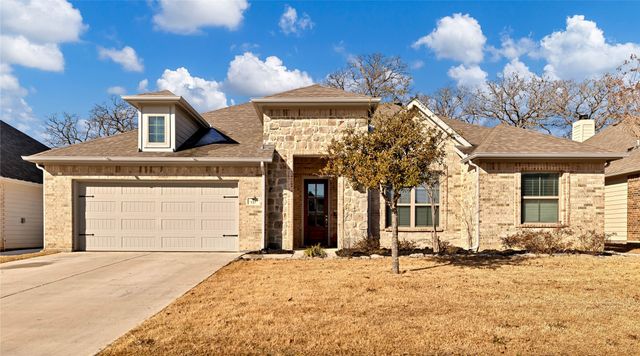 137 Gardenia Drive, Azle, TX 76020