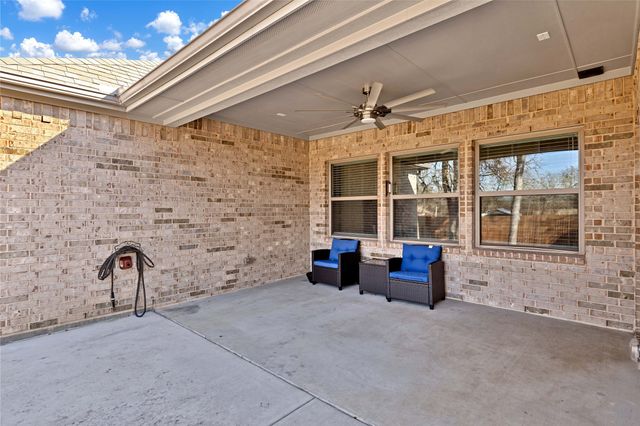 137 Gardenia Drive, Azle, TX 76020