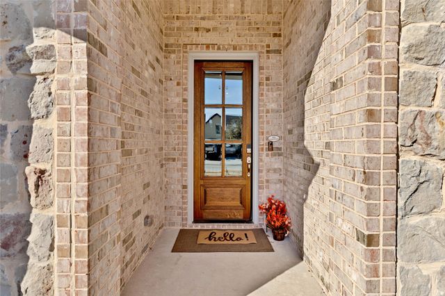 137 Gardenia Drive, Azle, TX 76020