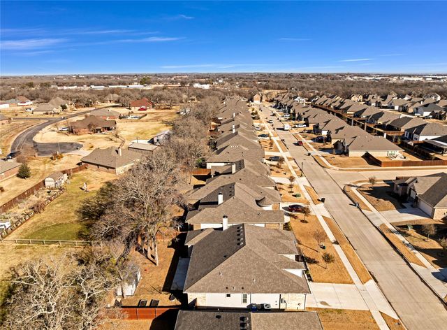 137 Gardenia Drive, Azle, TX 76020