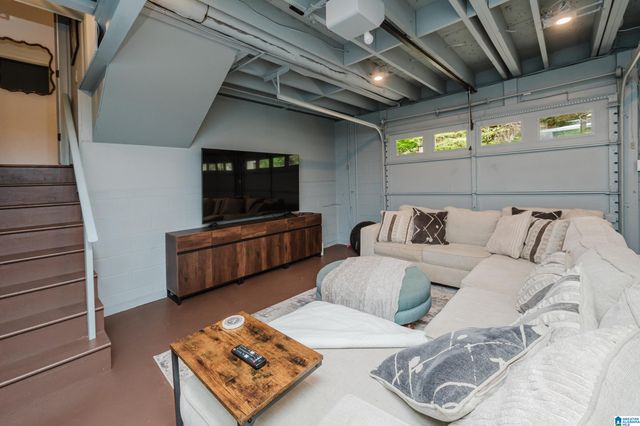 1609 WELLINGTON VIEW ROAD, Homewood, AL 35209