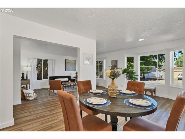 4826 FUTURE Rd Ne, Salem, OR 97305
