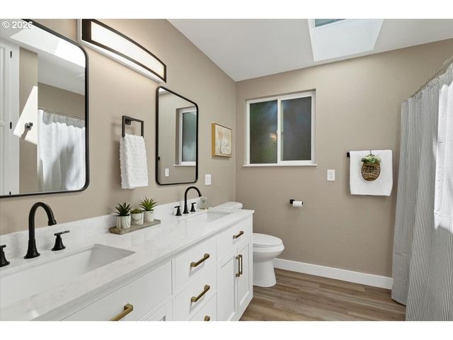 4826 FUTURE Rd Ne, Salem, OR 97305