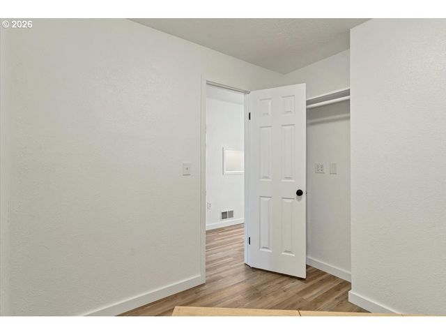4826 FUTURE Rd Ne, Salem, OR 97305