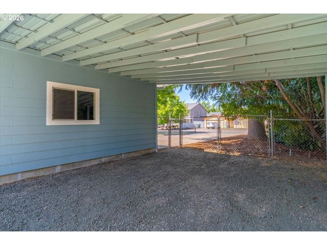 4826 FUTURE Rd Ne, Salem, OR 97305