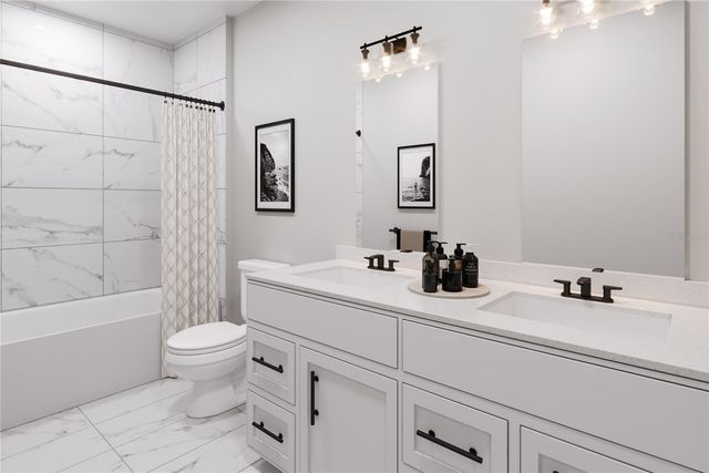 2210 BLUE HERON CIRCLE, Auburndale, FL 33823