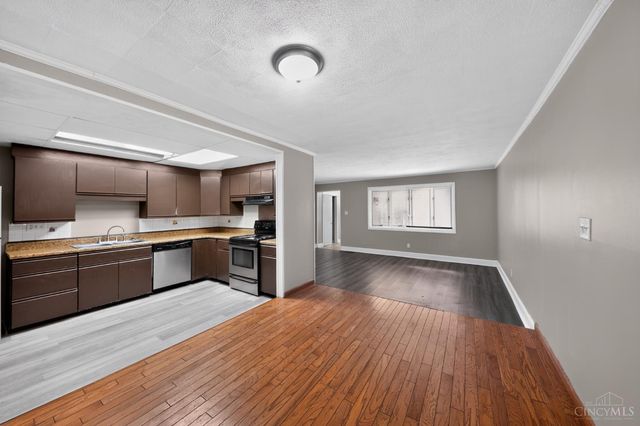 8769 Zodiac Drive, Springfield Twp., OH 45231