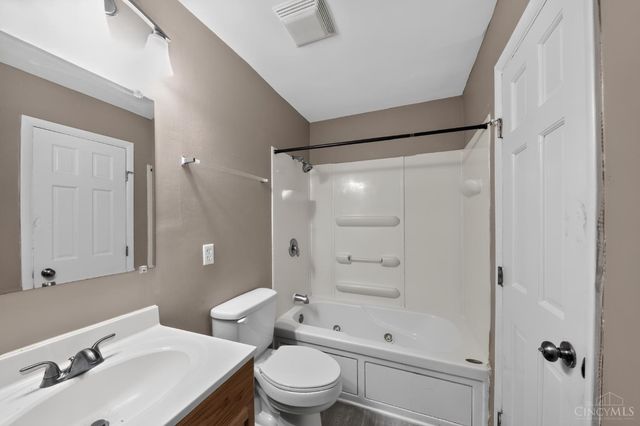 8769 Zodiac Drive, Springfield Twp., OH 45231