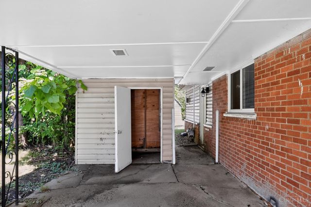 8769 Zodiac Drive, Springfield Twp., OH 45231