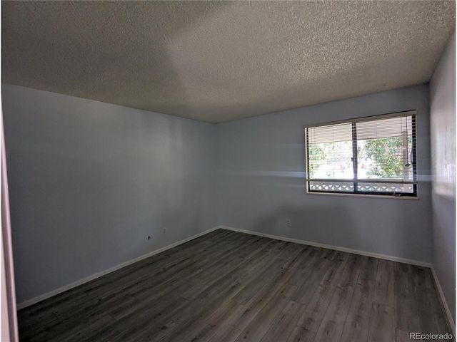 8335 Fairmount Dr 3-203, Denver, CO 80247