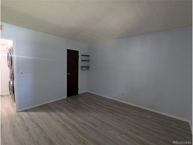 8335 Fairmount Dr 3-203, Denver, CO 80247