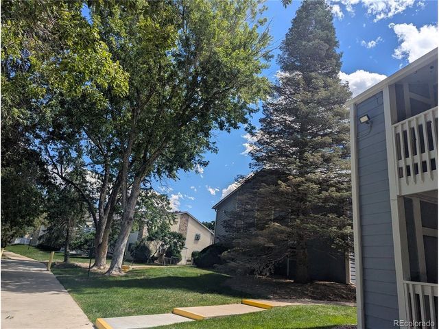 8335 Fairmount Dr 3-203, Denver, CO 80247