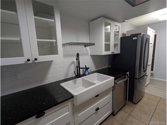 8335 Fairmount Dr 3-203, Denver, CO 80247