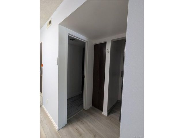 8335 Fairmount Dr 3-203, Denver, CO 80247