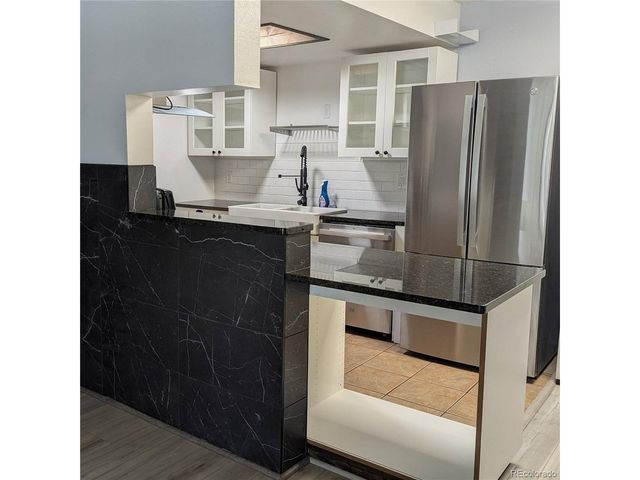8335 Fairmount Dr 3-203, Denver, CO 80247