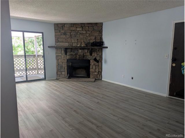 8335 Fairmount Dr 3-203, Denver, CO 80247