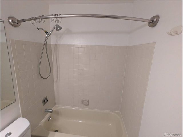 8335 Fairmount Dr 3-203, Denver, CO 80247