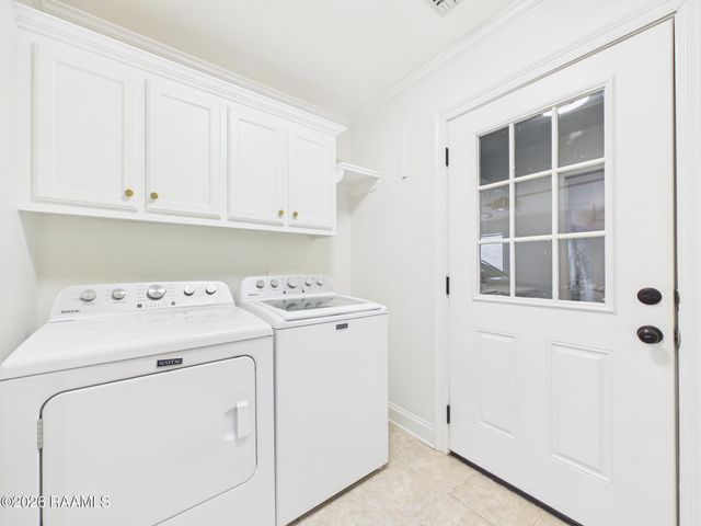 504 Beacon Drive, Youngsville, LA 70592