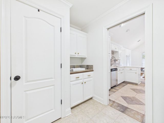 504 Beacon Drive, Youngsville, LA 70592